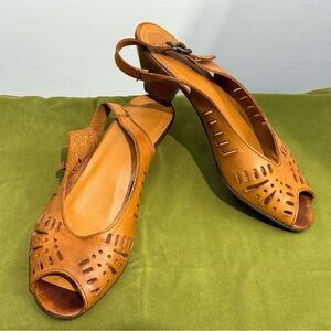 True Vintage Cognac Leather Slingback Heels